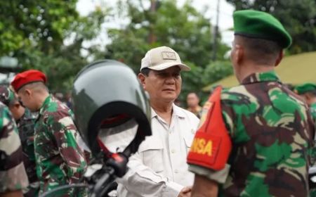 Menhan Prabowo Minta Prajurit TNI Tak Berjarak Layani Rakyat