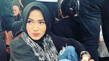 Amalia Fujiawati Wins On Bambang Pamungkas's Child Confirmation