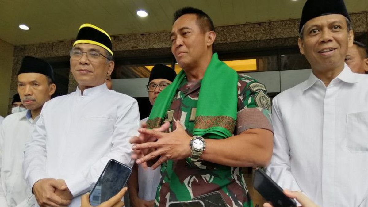 以绿色为基础的印尼国民军指挥官与PBNU Ketum会面：我们共同加强国家