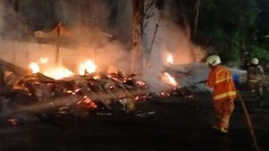 Warung Makan di Kapuk Muara Terbakar, Satu Orang Lansia Tewas