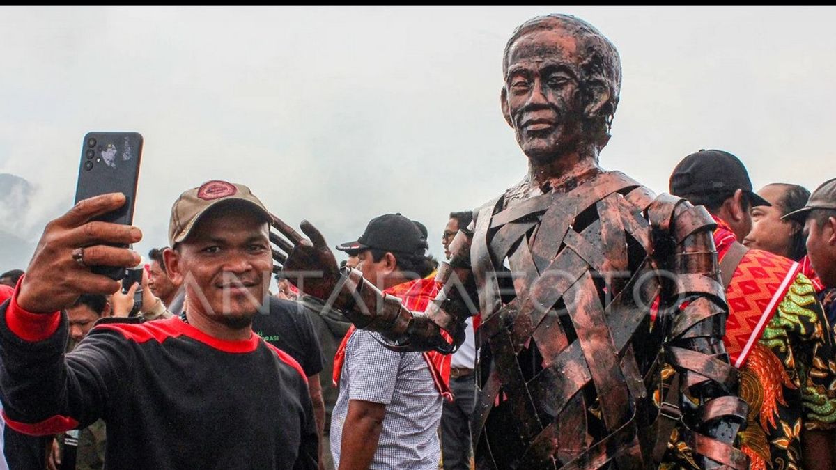 Construction Of The Jokowi Statue In Tanah Karo, Observers Question Its Urgency