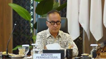 贸易部长希望印度尼西亚汽车制造商向沙特提供公共汽车以满足朝觐和朝觐的需求