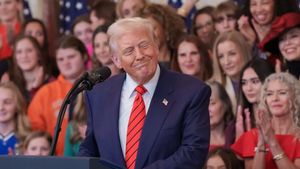 Trump Jamu PM Inggris Starmer di Resor Golf Miliknya di Skotlandia