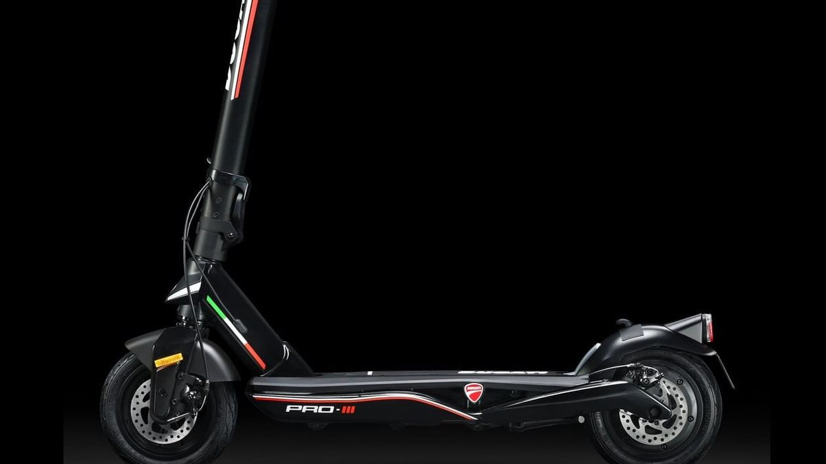 Ducati Présente Le Scooter électrique Pro-III Au Prix De 13,2 Millions De Rp