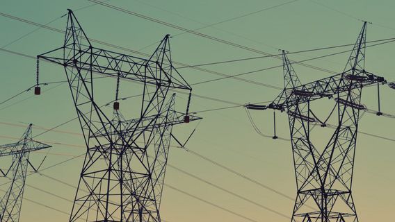 プラボウォは、4年以内にすべての村を電化することを目標としています