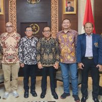 Bertemu Hendry Ch Bangun dan Jajaran Pengurus PWI Pusat, Mensesneg Pratikno Siap Wujudkan Gedung Ikonik di Yogyakarta dan Pusat Diklat Internasional