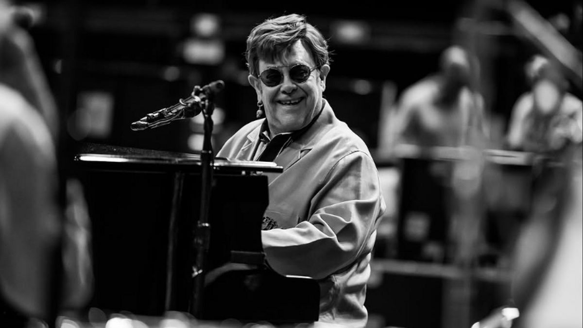 Elton John annonce son histoire d'élection au-delà de ses problèmes de vision
