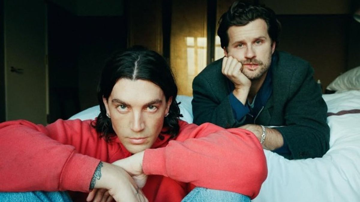 LANY Sambangi Jakarta untuk Soft World Tour