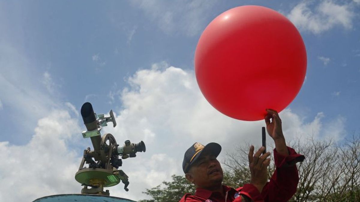 BMKG Predicts Big Cities Of Indonesia Will Be Cloudy And Rainy