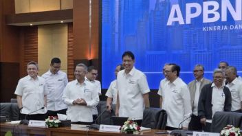 LPDP 장학금 수혜자 44 명이 제재를 받고 8 명이 자금을 반환해야 함