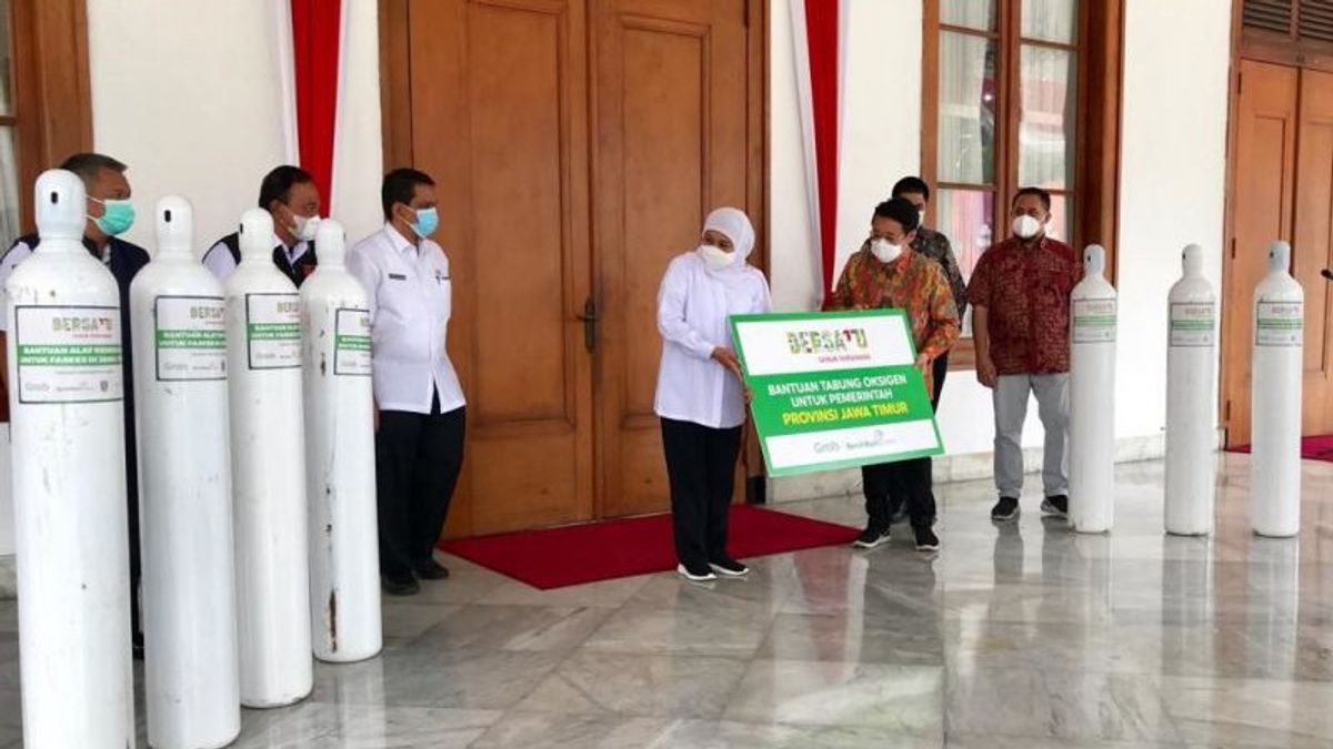 East Java Governor Urges Residents To Stay Calm Anticipating The Potential Third Wave Of COVID-19