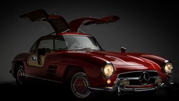 Mercedes-300 SL Gullwing 1957, Mobil Produksi Termegah dan Tercepat di Masanya  Dilelang