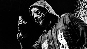 Tortilla Man Accidentally Reveals New Slipknot Kibordical Identity?