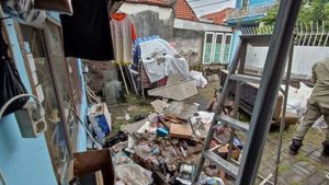 Angin Kencang di Wonocolo Surabaya Rubuhkan Rumah Warga, Wawalkot Armuji Langsung Usulkan Rehabilitasi