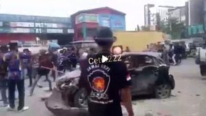 Bentrokan Dua Ormas di Depan Hotel Daerah Karawang, Honda Brio Hancur, Satu Orang Tergeletak Dianiaya