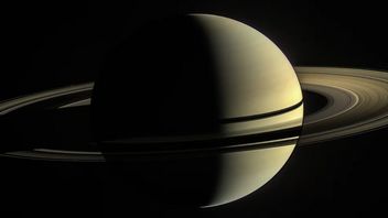 Saturn's Ring Will Disappear In 2025, Here's Why!
