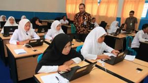 Ketua Komisi X DPR Usul Pengajaran Bahasa Portugis di Sekolah Diuji Coba Dulu