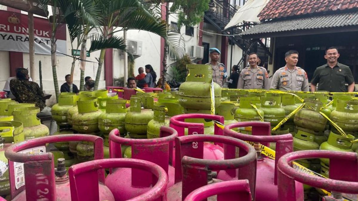  Polres Cirebon Bongkar Praktik Oplos Gas Melon ke Tabung 6-12 Kg di 2 Titik