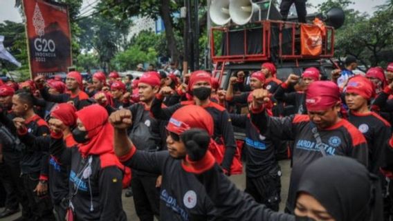 النقابات العمالية الدائمة تطلب من UMP في جاوة الغربية 2023 زيادة بنسبة 12 في المائة