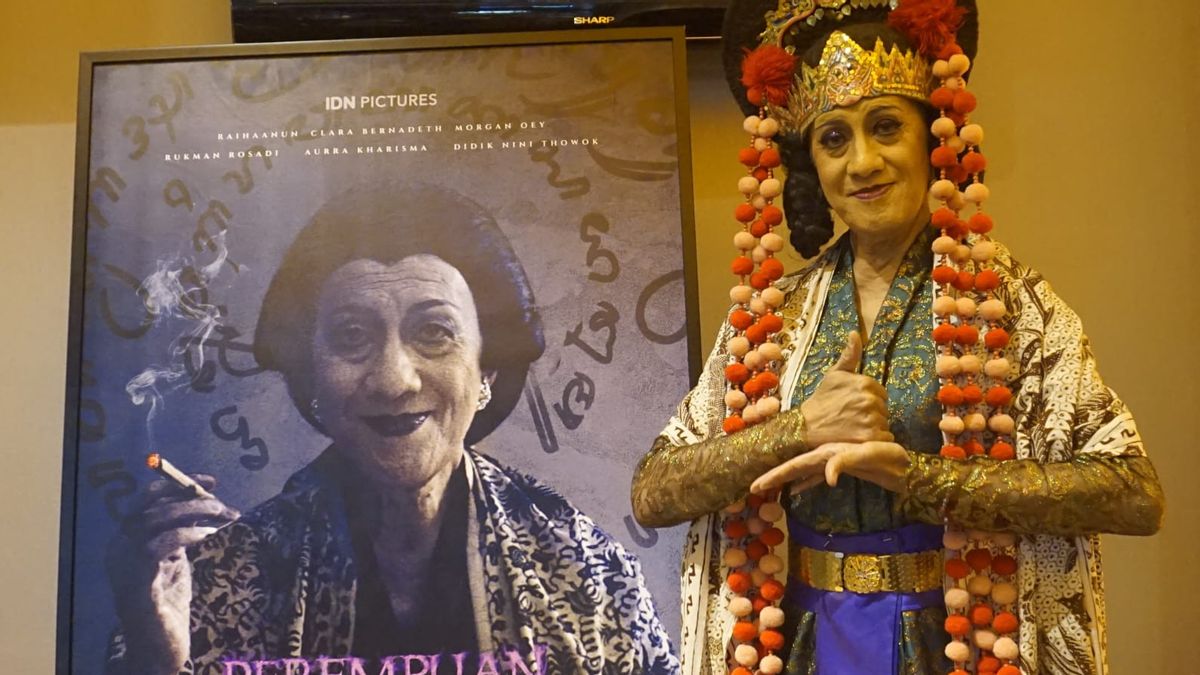 Cerita Didik Nini Thowok Jadi Dukun Manten di Film “<i>Perempuan Pembawa Sial</i>"