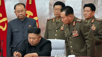  Kim Jong-un Limoge Le Chef Du Développement Nucléaire Et Des Missiles De La Corée Du Nord
