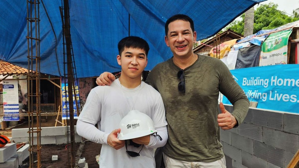 Others, Ari Wibowo Builds 7 Free Houses For The Poor As A Form Of Gratitude