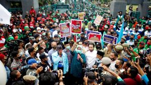 Bupati Bogor Temui Ribuan Pendemo: Saya Akan Dukung Perjuangan Buruh