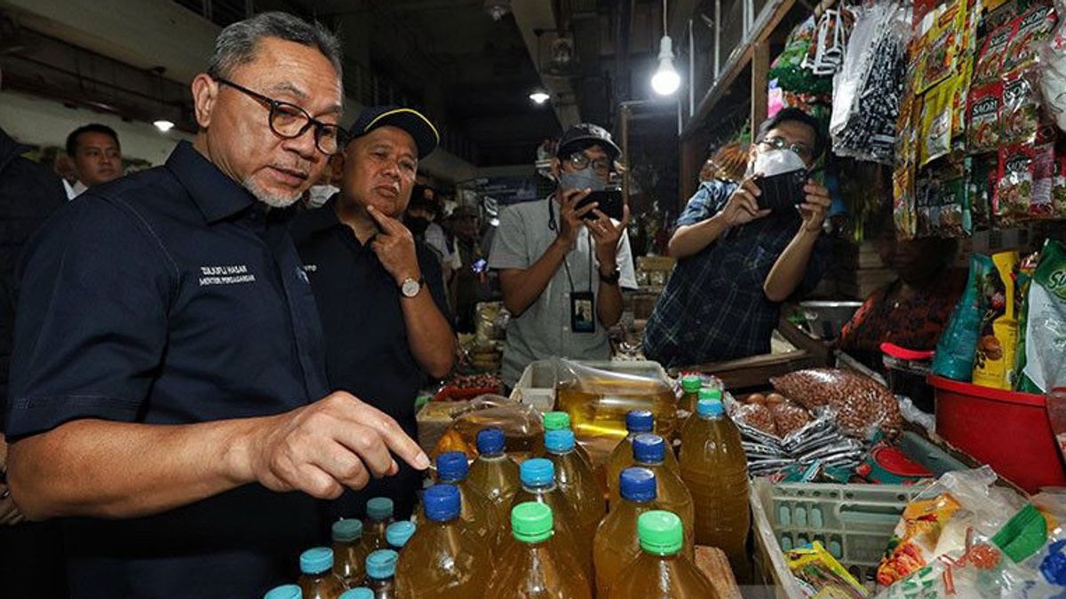Regarding 500 Tons Of Oil In Marunda, Minister Of Trade Zulhas: The Distribution Has Been To Jakarta Until Central Java