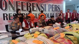 2 Pengepul Pakaian Bekas Impor dari Malaysia di Bali Ditangkap Polisi