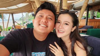 After The Sad News About Their Twins, Denny Caknan Boyong Bella Bonita Babymoon To Bali