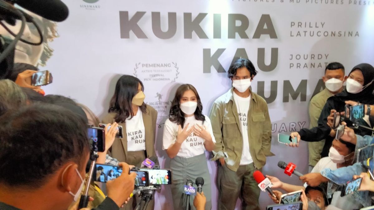 Debut As A Producer, Prilly Latuconsina: The Film I Thought You Were A Safe House For Bipolar Survivors