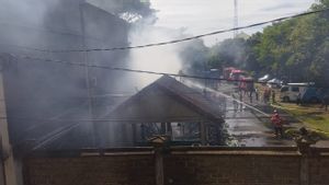 Gudang Peralatan PLN Bali Terbakar