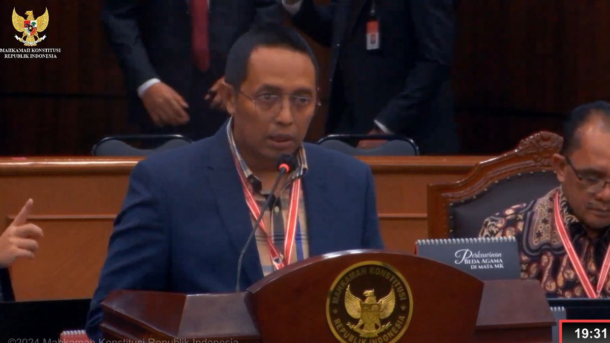 Hasan Nasbi, témoin Prabowo-Gibran, a mené la bataille Anies-Ahok au procès MK