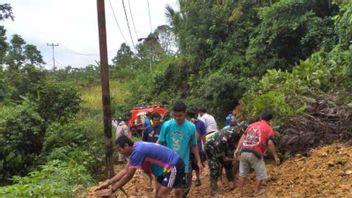 高雨强度，BPBD提醒坤甸居民提防山体滑坡