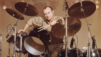  Phil Collins Sebut Drumer Ini 