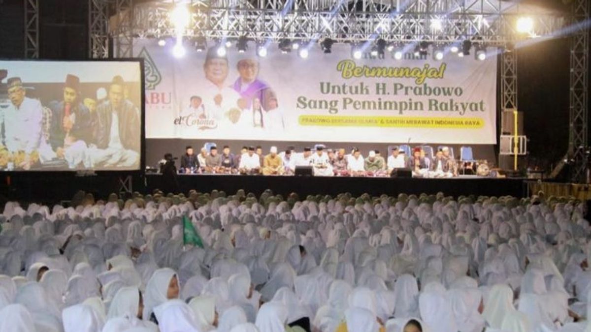 Bakal Capres Prabowo Dapat Dukungan Ribuan Kiai dan Santri di Jatim