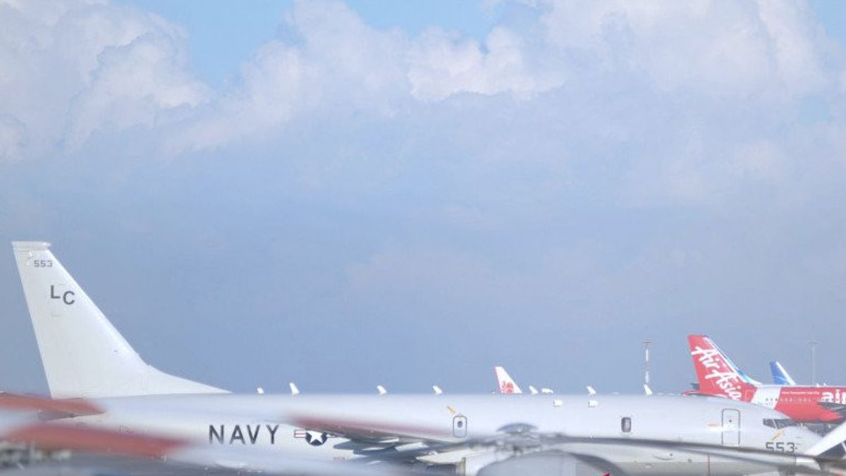 وصوله الى بالي، طائرة P-8 بوسيدون تبحث على الفور عن KRI Nanggala-402
