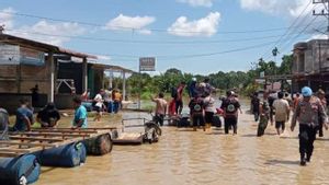 Lintasan Aceh-Sumut Lumpuh Akibat Luapan Sungai di Aceh Selatan