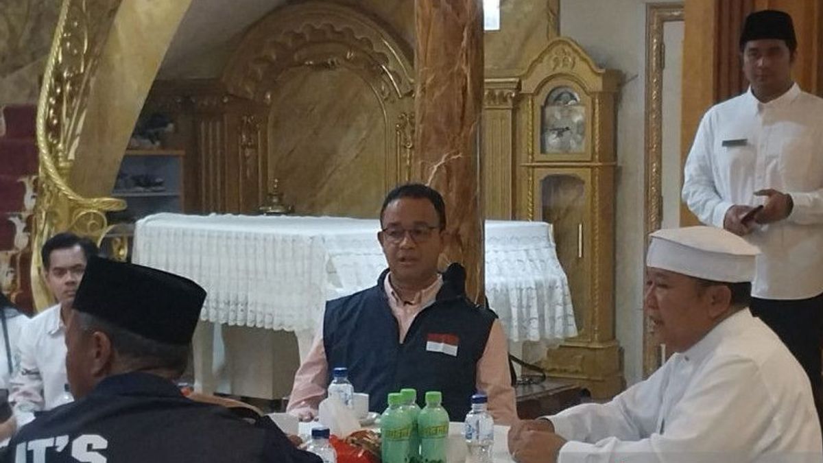 Anies Baswedan Visits Jember, Hosted By Regent At Private Residence