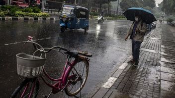 Cuaca Rabu 15 April, Jakarta Diguyur Hujan Sore Hari