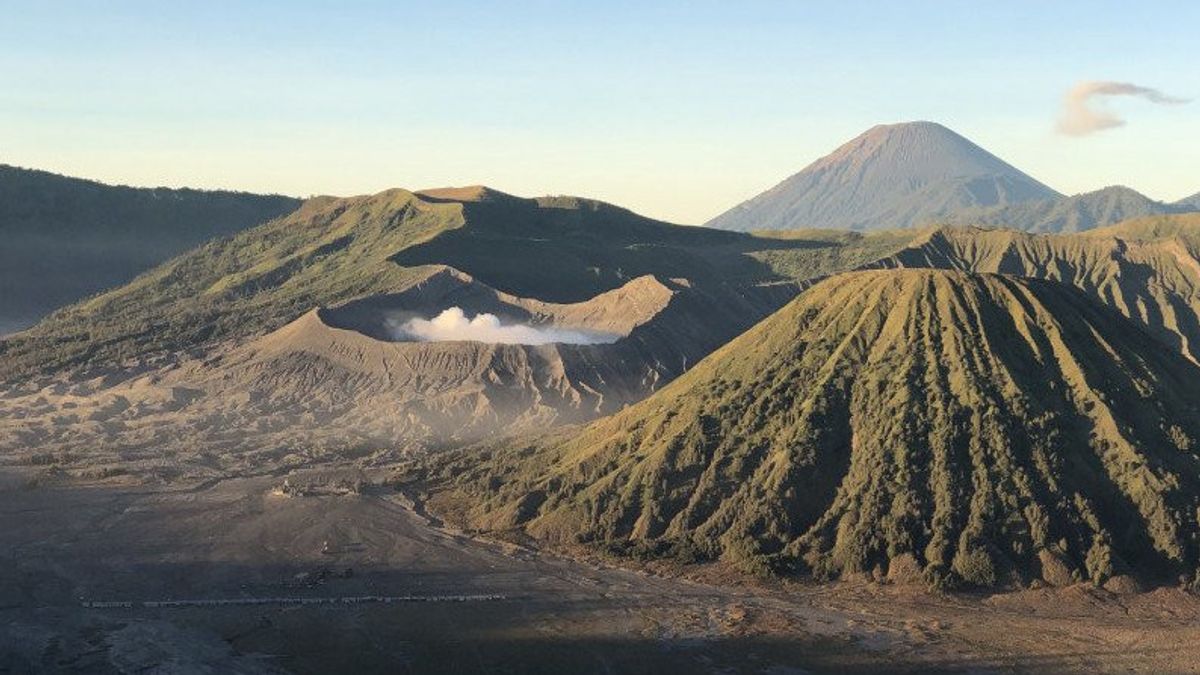 Mount Bromo Iconatic Tourism With Tengger Tribe