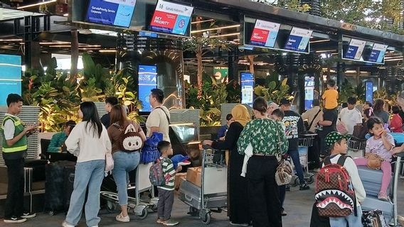 rénagement des passagers à l’aéroport de Soetta : 182 843 personnes