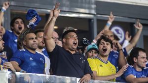 Keberhasilan Cruzeiro Promosi Turut Dimeriahkan Aksi Putera Ronaldo