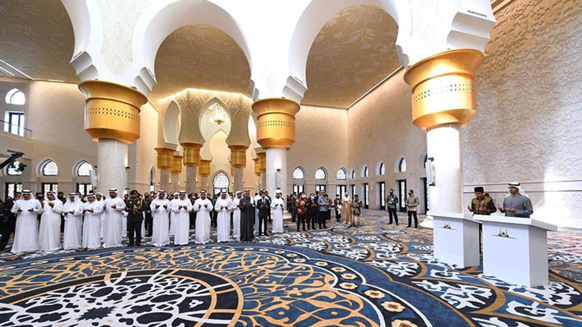 Wapres Ma'ruf Hadiri Isra Mikraj Sekaligus Resmikan Pembukaan Masjid Sheikh Zayed Solo untuk Umum