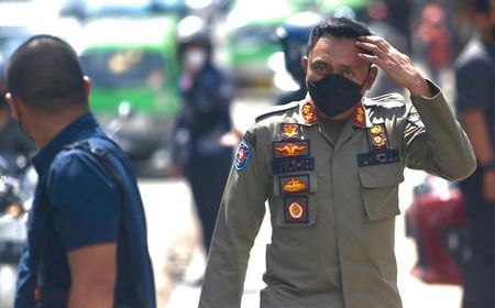 Kasatpol PP Kota Bogor Mencontohkan Sikap Humanis Berbagi ke Pedagang tanpa Marah-marah Apalagi Main Semprot