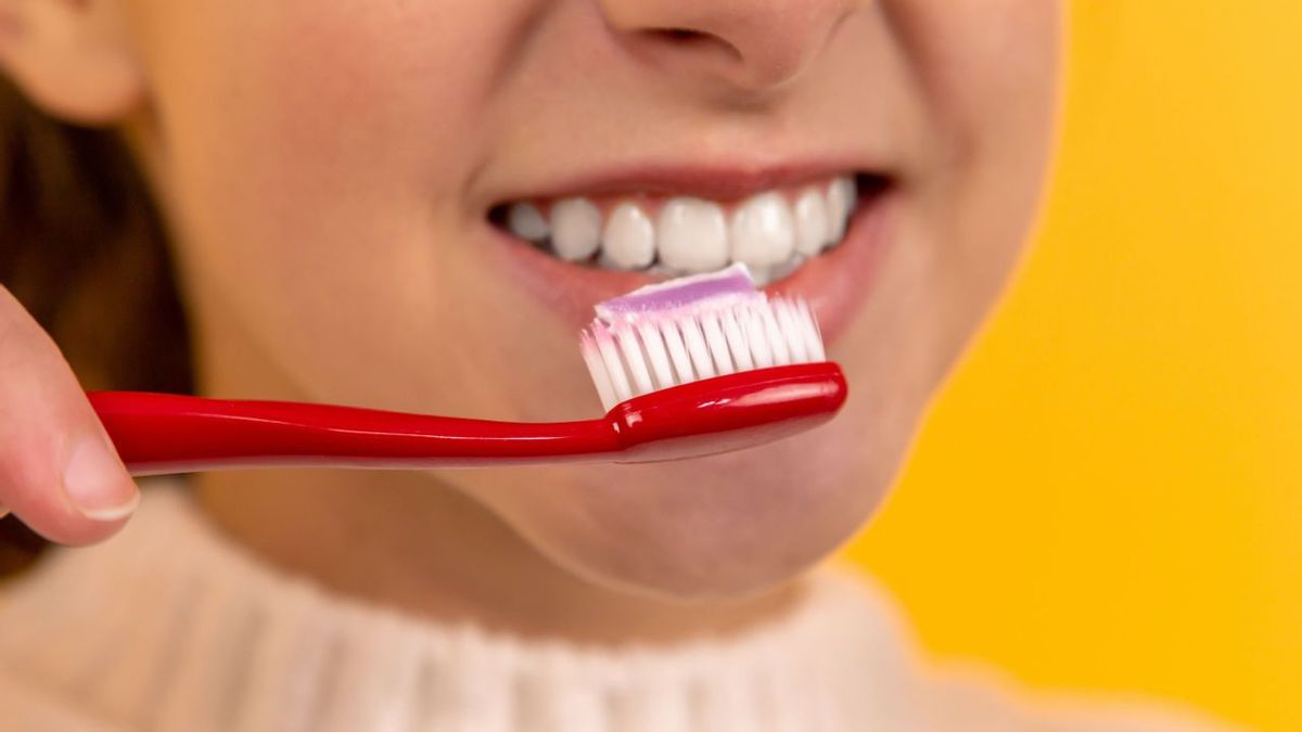 Peignez-vous les dents après avoir mangé correctement afin de ne pas se détruire vos dents