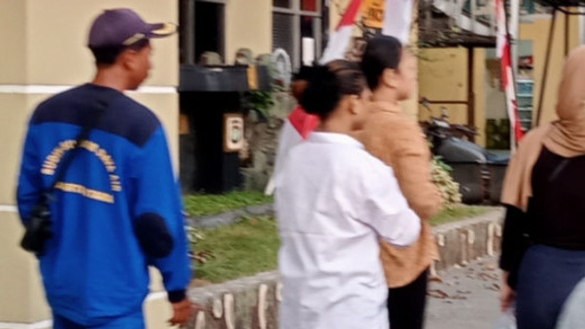 Senggolan saat Naik Sepeda Listrik, Siswi SMP Dianiaya Penarik Odong-odong di Cilincing