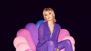 Miley Cyrus Gandeng Dua Lipa, Joan Jett, dan Billy Idol untuk Album Baru