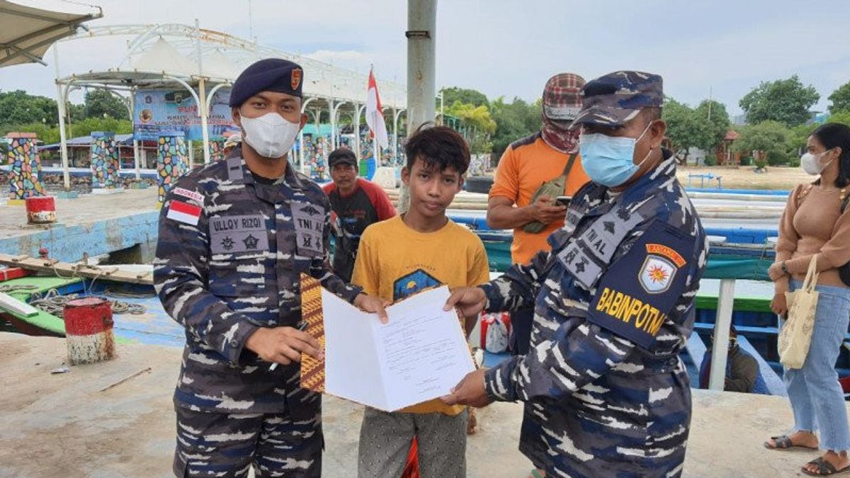 Jatuh dari Speedboat dan Terapung di Perairan Kepulauan Seribu, Pelajar Ini Diselamatkan Prajurit TNI AL