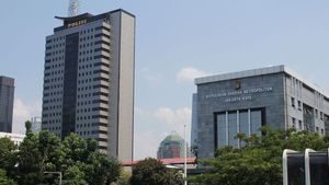 数百名候选朝觐者向地铁警察报告汉尼亚旅游总裁